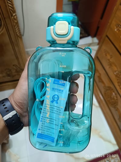 750ml Flat Water Bottle with Strap – Leak Proof, BPA Free – School, Gym, Office Friendly_img_1