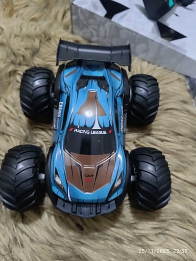 30 Kilo per Hour -High-Speed Monster Stunt Truck – 360° Spin, Big Tyre, Rechargeable RC Car_img_2